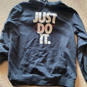 Mens sized Nike sweatshirt